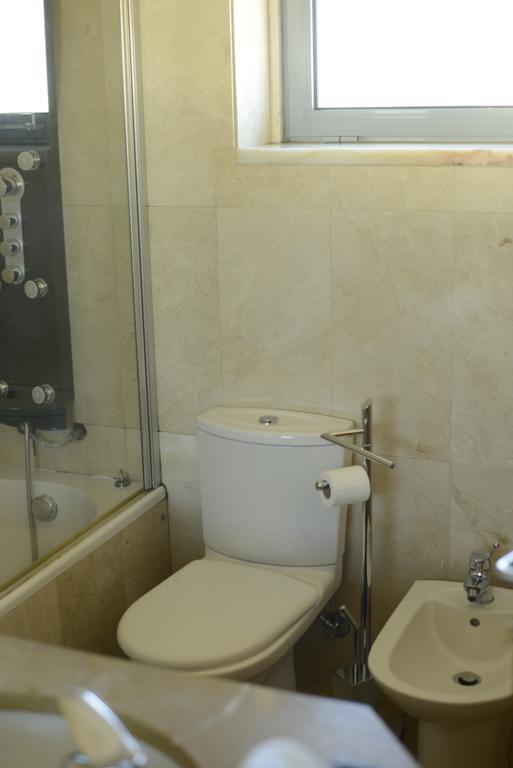 Telheiras Appartement *